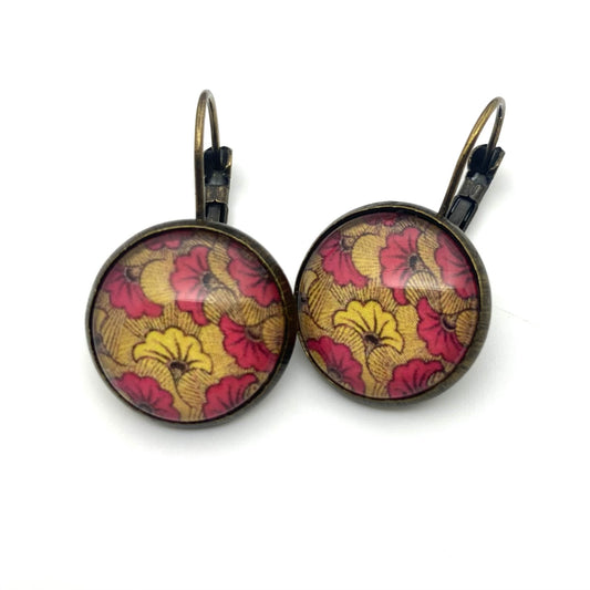 Boucles d'oreilles dormeuses motif Wax